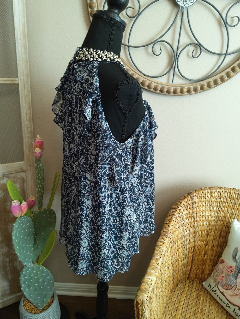 Jennifer Lopez Navy Floral Embellished Halter Camisole - Picture 5 of 12